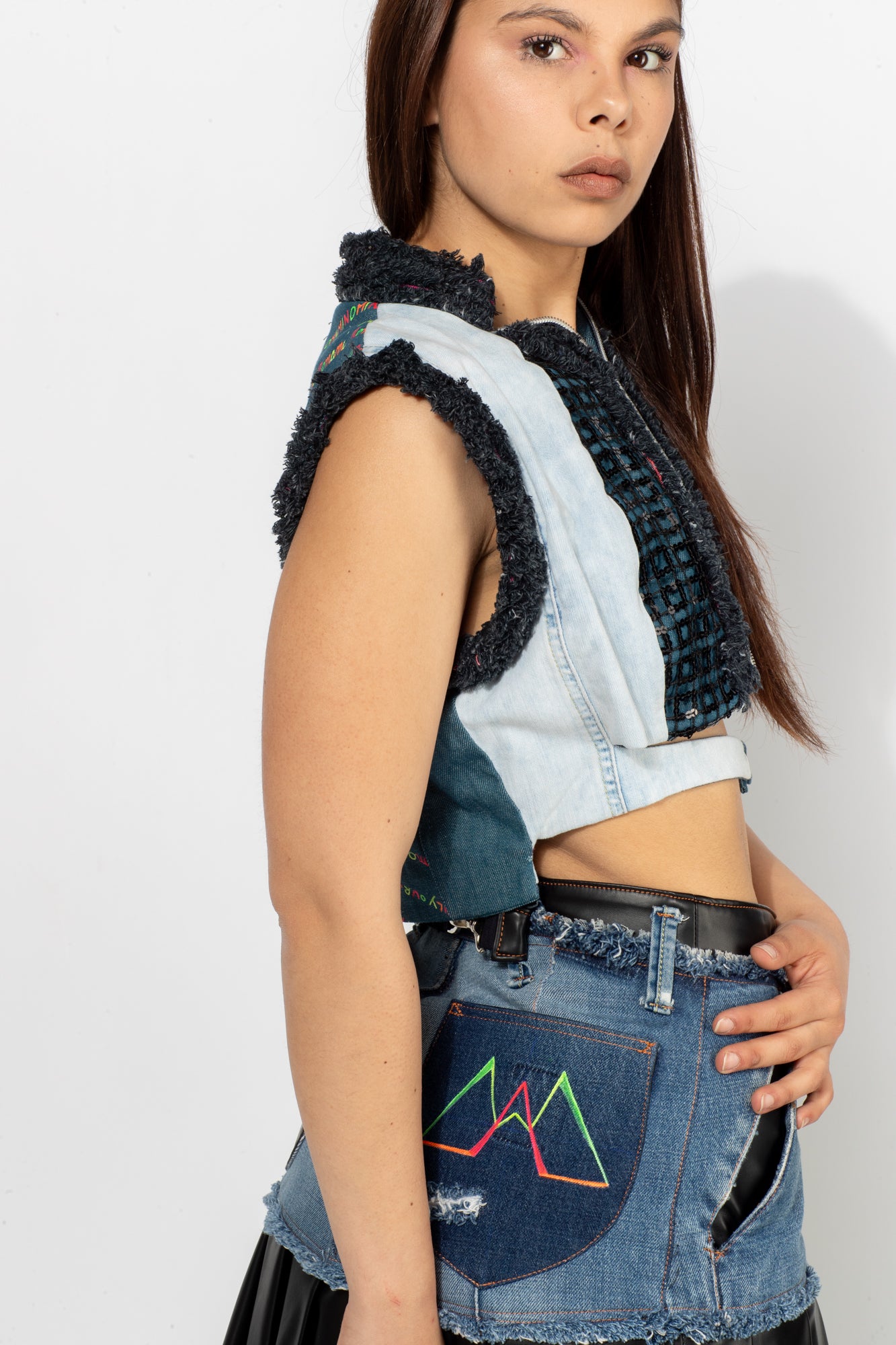 Gilet crop denim e paillette